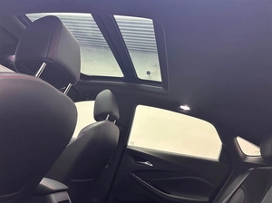 Verano Pro <span class=keywords><strong>GS</strong></span> 2022 Voiture d'<span class=keywords><strong>occasion</strong></span> Buick 2021 Bleu Essence Conduite à gauche 4 portes Faible kilométrage Automatique Sièges en cuir Panoramique - Product Image 2