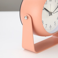 Einfacher Quarz-Wecker, Rotierender Wecker, Geräuschloser Tischwecker für Schüler und Kinder, Aufweckuhr, Geschenk für Feiertage