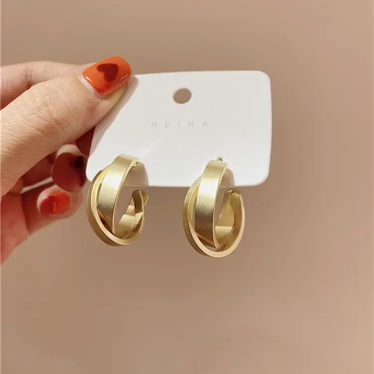 Einfache Mode Hoop Clip auf Gold Ohrring Hip Hop Metallic Runde Kreuz Creolen für Frauen Mädchen