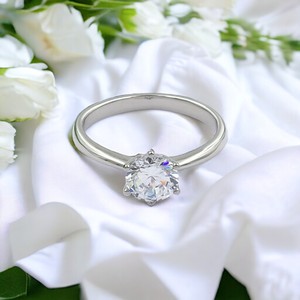 Anillos de Circonita de Acero Inoxidable de Nuevo Diseño para Mujer, <span class=keywords><strong>Collar</strong></span> Clásico Chapado en Oro de 18K, Anillos de Boda Impermeables, Anillo de Compromiso - Product Image 4