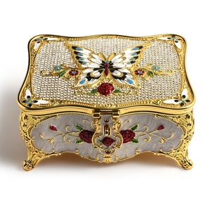 กล่องเครื่องประดับโลหะวินเทจสไตล์ยุโรปสุดหรู งานฝีมือตกแต่งบ้านแบบโบราณ - Product Image 1