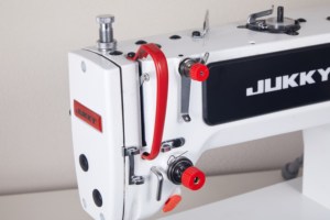 New Model JUKKY 9810 Complete Set Industrial HighSpeed Lockstitch <b>Sewing</b> Machine Domestic <b>for</b> Light or Medium-thickness <b>Material</b> - Product Image 3