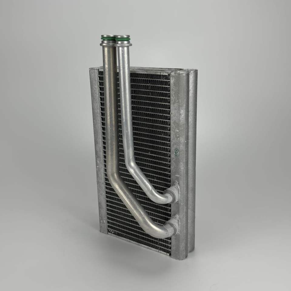 Aftermarket Car Auto Air Conditioning System Auto AC Evaporator for Baojun 730 OEM 23890011 Auto Parts Image 2