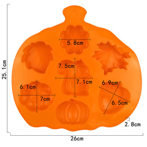 Moule à gâteau en silicone alimentaire en forme de citrouille, antiadhésif, 7 cavités, pour gâteaux d'automne, Halloween, Thanksgiving, chocolat et projets DIY - Product Image 4