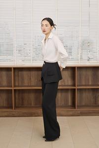 Camisa Esencial Blanca Básica Minimalista para Mujer de Oficina con Cuello Camisero y Manga Regular, Estilo Vietnam PURE CHIC, KA71 - Product Image 2