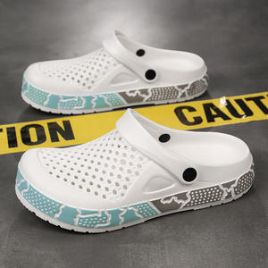 Sabots unisexes à semelle creuse en EVA, antidérapants, à semelle souple, pour l'extérieur, le jardin, la conduite, talon de 3 cm, sandales d'été confortables - Product Image 1