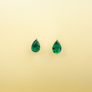 Pendientes de Esmeralda Creada en Laboratorio con Corte de Pera, Joyería de Plata de Ley 925 - Product Image 3