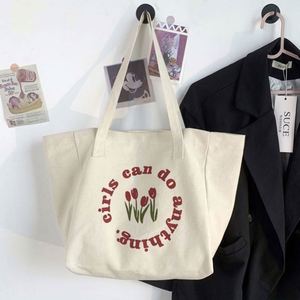 Sac à bandoulière en toile motif tulipe mignon, sac fourre-tout en coton réutilisable pour étudiants, décontracté et simple, avec logo personnalisé imprimé - Product Image 2