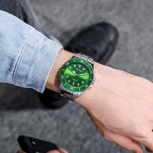 Montre à quartz de luxe pour homme, style affaires, avec bracelet et boîtier en alliage, cadran rond en verre, fonction plongeur, fermoir à bouton - Product Image 2