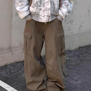 جينز كارجو فضفاض بتصميم أمريكي عصري مع جيوب كبيرة، موديل للجنسين بطراز الشارع العالي والعتيق - Product Image 3