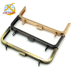 Herrajes Decorativos de Metal Xinyuan para Bolsos, Monederos y Carteras, Cierre de Presión con Marco de Rosca - Product Image 1