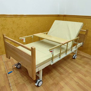 Cama de Hospital de Madera Yizhuokang con Manivela Manual y Respaldo Ajustable con Barandilla para Pacientes Mayores - Product Image 2