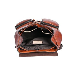 Mochila Ando Bag Vintage de Cuero Vacuno Genuino con Solapa y Bolsillos Frontales con Cierre, Mochila de Viaje para el Día a Día - Product Image 5