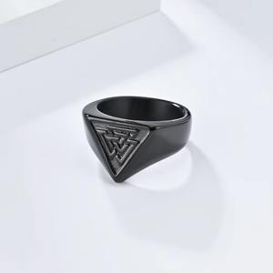 Valknut Anillo Odín de Acero Inoxidable para Hombre, Acero Sacro Asatru, Triángulo Vikingo Nórdico, Chapado en Oro, Corte Princesa, Joyería de Aleación Principalmente - Product Image 5