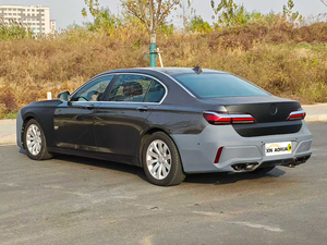 Kit carrosserie pour <span class=keywords><strong>BMW</strong></span> <span class=keywords><strong>Série</strong></span> <span class=keywords><strong>7</strong></span> F02 2009-2015, <span class=keywords><strong>2023</strong></span>+ Sport, Ensemble complet, Installation simple, Meilleur <span class=keywords><strong>prix</strong></span> - Product Image 4