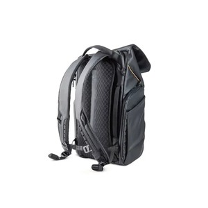 Mochila de Fotografía Resistente al Agua OneGo de 18L, Color Negro Obsidiana, para Cámara, Dron, DSLR, Portátil, Tablet, con Compartimento para Trípode y Correas - Product Image 5