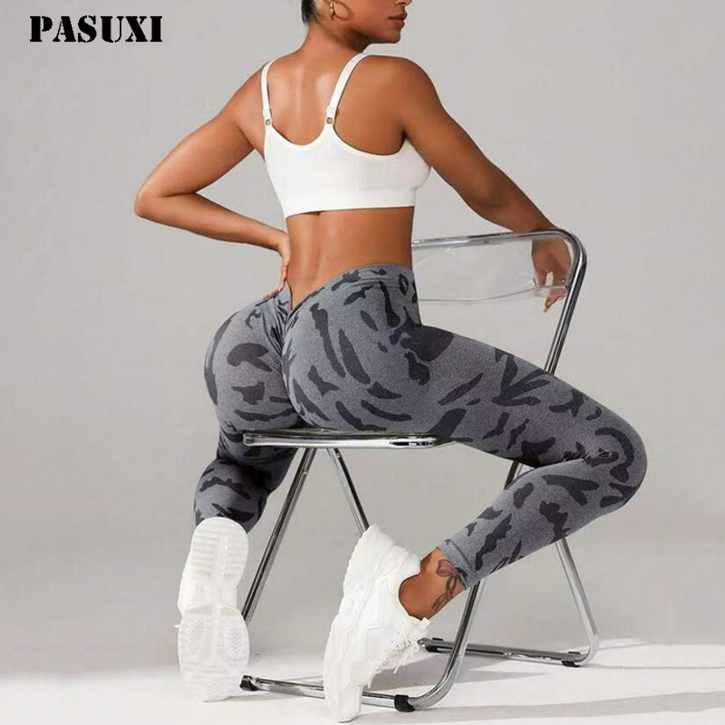 Top 10 Hot Yoga Pants Images for Women's Fitness Fashion