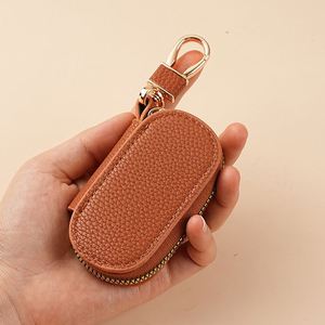 Sac étanche en PU de style coréen pour homme et femme, housse de protection universelle pour voiture avec fermeture éclair et porte-clés - Product Image 2