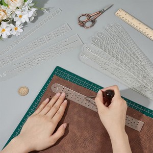 11Pcs Acrylic Pha Lê Đinh Tán Mẫu Hình Chữ Nhật Da Đấm Công Cụ Khoảng Cách Hướng Dẫn Cho Vòng Đeo Tay Vòng Cổ Thêm Bling Lỗ 2.5Mm - Product Image 3