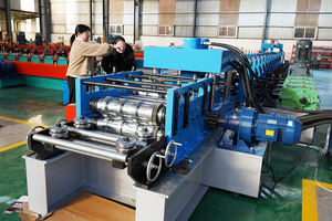 آلة تشكيل حواجز الطرق السريعة بالدرفلة على البارد، ماكينة صنع حواجز الطرق على شكل حرف W - Product Image 4