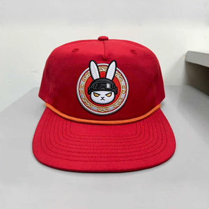 Gorra Trucker de 5 Paneles Personalizable con Bordado de Animales en Algodón/Nailon Rojo, con Cuerda, Personalizable al por Mayor, Gorra Snapback con Cuerda 256 - Product Image 1