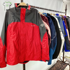 Giacca da Arrampicata Usata all'Ingrosso, Abbigliamento di Seconda Mano di Alta Qualità, Marca Premium YIJIAYI, Materiale Poliestere/Cotone, Pulito al 95-100% - Product Image 3