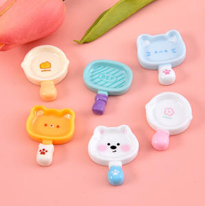 Schattige cartoon poppenhuis accessoires miniatuur mini hars koekenpan platte achterkant hars cabochons voor poppenhuisdecoratie - Product Image 3