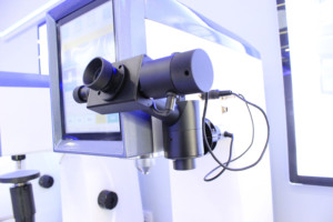 Durómetro universal de la máquina de prueba de la dureza del <span class=keywords><strong>metal</strong></span> Brinell Rockwell Vickers del acero de carga electrónica - Product Image 3