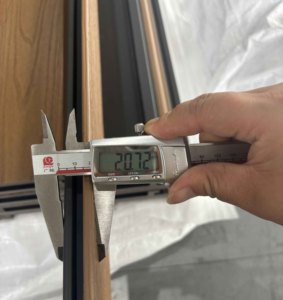 156x21mm/174x21mm UV thiết kế WPC mặt tiền Bảng điều khiển WPC Batten <span class=keywords><strong>siding</strong></span> - Product Image 2