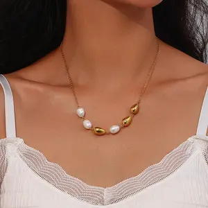 Gioielli da donna in acciaio inossidabile placcato oro a goccia ciondolo a goccia con perline collana di perle di acqua dolce naturale