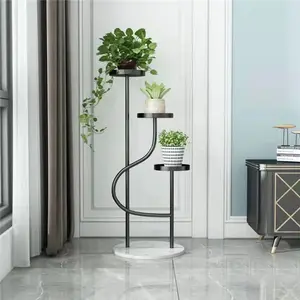 屋内リビングルームの装飾シンプルなバルコニー植木鉢スタンド北欧ライト高級鍛造グリーン植物ラック