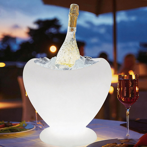 Ember Es LED Pesta Besar Komersial, Rotomolding, Pengisian Daya USB, Lampu Berkedip Multi-Warna, Efek Menarik untuk Restoran & Wine - Product Image 3