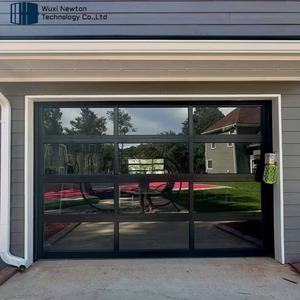 NEWTON Portes <span class=keywords><strong>de</strong></span> <span class=keywords><strong>garage</strong></span> sectionnelles verticales en verre trempé noir givré en aluminium inclinable - Product Image 1