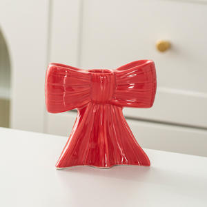 Vendita calda stile coreano nella classica ragazza con fiocco a cuore in ceramica per aromaterapia candelabro altalena con candela di <span class=keywords><strong>vetro</strong></span> transfrontaliera - Product Image 1