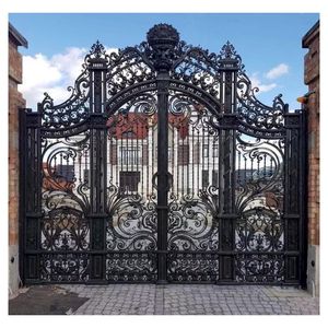 Puertas de Hierro Forjado Personalizadas Prima: Artesanía Artesanal con Monogramas Personalizados y Elementos Decorativos - Product Image 1