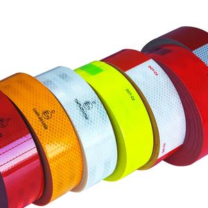 Nastro Riflettente ECE per Veicoli, Rotolo di Nastro Riflettente di Grado Diamante Prismatico Autoadesivo per Sicurezza, 2 Pollici x 150 Piedi - Product Image 1