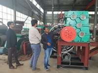 Machine de fabrication de briques en argile à compression hydraulique avec moteur et boîte de vitesses, automatique, certifiée ISO9001 pour l'Afrique