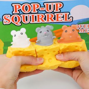 Divertente Topo di Plastica con Formaggio, Giocattolo Antistress Pop-Up per Bambini e Adulti - Product Image 4