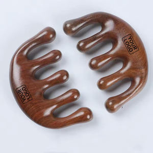 Peigne en bois à dents larges méridien à cinq dents poignée en bois de santal vert pour le <span class=keywords><strong>massage</strong></span> du cuir chevelu des femmes et des hommes - Product Image 1