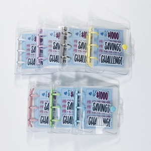 สมุดบันทึกแบบใส PVC A5 ขนาดเล็ก 6 ห่วง สำหรับใส่กระดาษแบบถอดได้ ใช้สำหรับวางแผนเรื่องการเงิน จัดการงบประมาณ พร้อมซองใส่เงินและสติกเกอร์ ช่วยให้ประหยัดเงินได้ถึง 1,000 ดอลลาร์ - Product Image 2