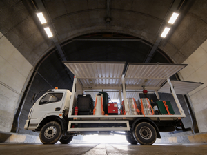 Promotion : Nouveau Modèle 2026 – Camion de Service Hydraulique Mobile Diesel 4x4 avec Grue pour Réparations et Entretien sur Site de Machines Lourdes - Product Image 1