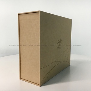 Boîte cadeau en carton kraft personnalisée pour <span class=keywords><strong>champagne</strong></span> avec ruban en soie et logo en relief, convient aux bouteilles standard ou <span class=keywords><strong>magnum</strong></span> pour les célébrations - Product Image 3