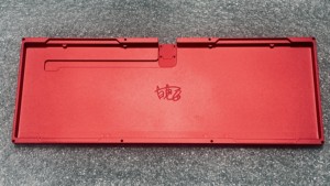 قواعد لوحة مفاتيح الألومنيوم الآلية المخصصة باستخدام الحاسب الآلي مع أقدام سبائك التيتانيوم نظام طباعة دقيق ألواح من الفولاذ المقاوم للصدأ والنحاس الأصفر - Product Image 3