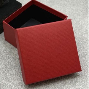 Scatola di Carta Rossa 9*8*5.5cm Apribile per Confezione Mini Bambole, Scatola Regalo - Product Image 4
