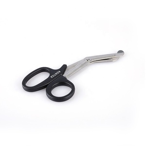 Ciseaux de pansement incurvés en acier inoxydable à revêtement noir pour <span class=keywords><strong>les</strong></span> soins infirmiers en traumatologie Source d'alimentation manuelle - Product Image 1