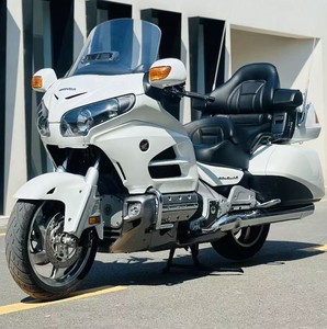 Honda Gold Wing 1800cc <span class=keywords><strong>Moto</strong></span> Touring per Lunghi Viaggi, Ideale per Coppie e Piloti Esperti, con Guida Fluida - Product Image 6