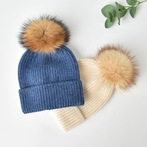 <span class=keywords><strong>Bonnet</strong></span> tricoté avec <span class=keywords><strong>pompon</strong></span> en fourrure pour femmes, unisexe, de haute qualité, en laine, tendance, vente en gros, collection hiver - Product Image 2