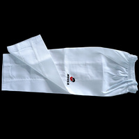Tenue d'entraînement de Taekwondo unisexe, col en V, bordure rouge et noire, respirante, avec empiècements en filet, mousse EVA fine, doublure en polyester, personnalisable