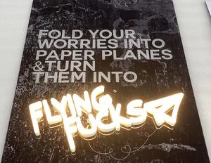 ป้ายนีออนอะคริลิกเหลว ป้ายนีออนแบบกำหนดเอง ไฟแบ็คดรอป ป้ายนีออนกันน้ำระดับ IP65 เปลี่ยนสี RGB ได้ ระบบอัจฉริยะ แสงสว่างยาวนาน - Product Image 3