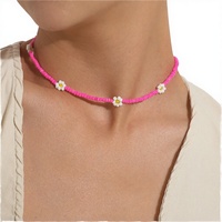 Chaîne de clavicule bohème tendance extrêmement populaire, faite à la main, tressée et perlée, en alliage plaqué or, unisexe, avec jolie fleur marguerite multicolore